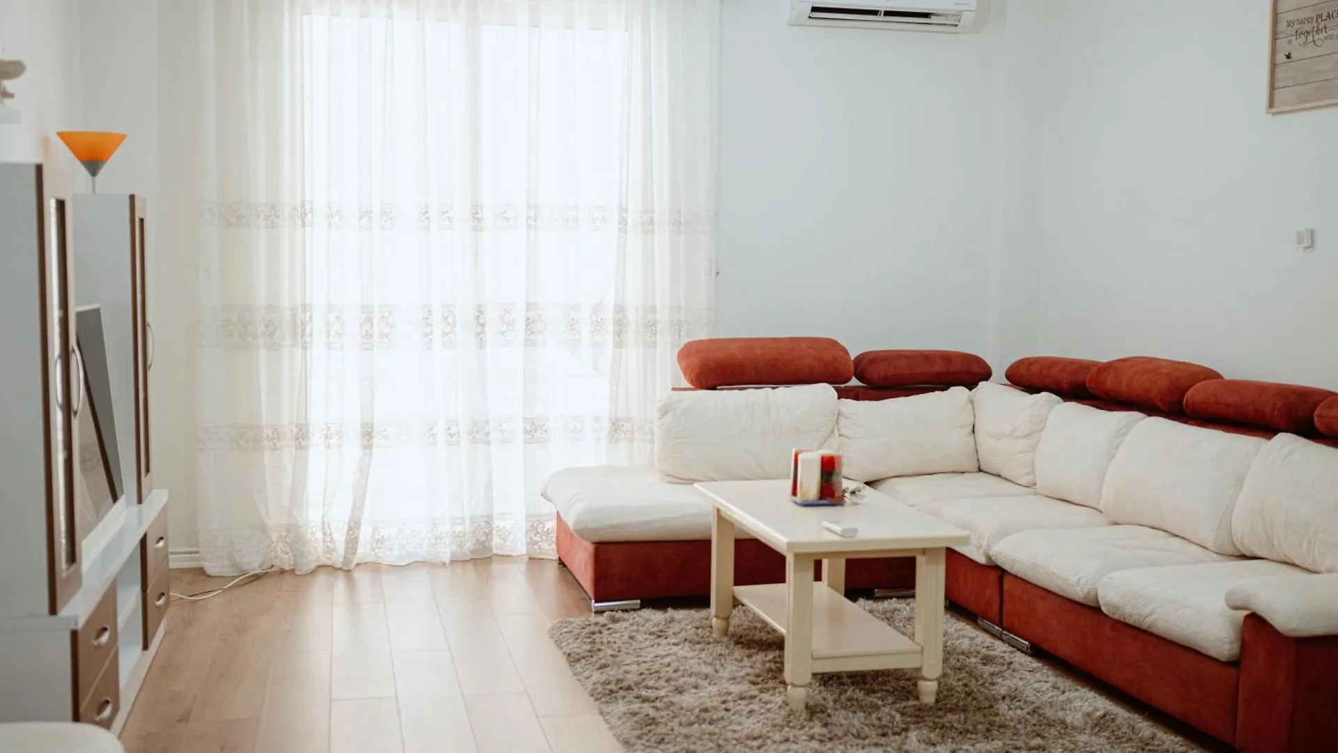 Apartment Near Zoo Tirana 0*,  Albanien