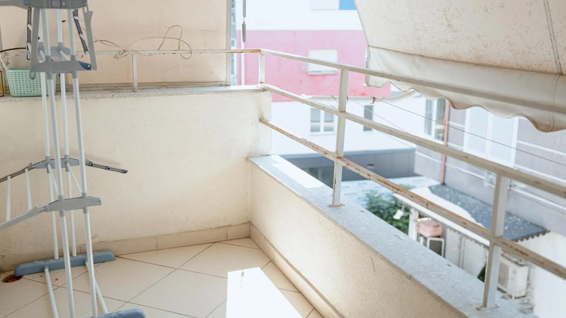 Apartment Near Zoo Tirana