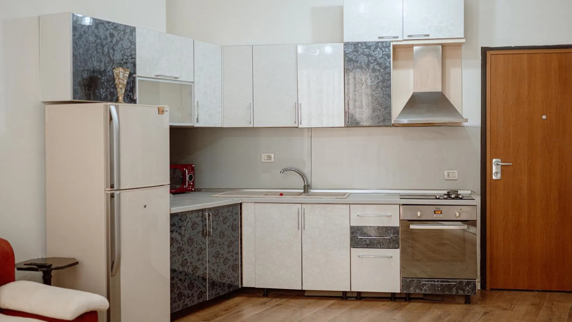 Apartment Near Zoo Tirana Albanien